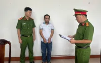 Dùng dao đâm vào ngực bạn nhậu vì trêu ghẹo chủ quán