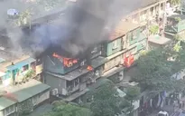 Cháy căn hộ khu tập thể trên phố Phạm Ngọc Thạch (Hà Nội)