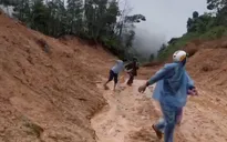 Tiếp tục sạt lở nguy hiểm ở miền núi Đà Nẵng