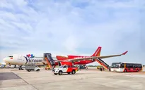 Vietjet tự phục vụ mặt đất: Tỷ lệ đúng giờ tại Tân Sơn Nhất tăng mạnh, sẵn sàng cho mùa cao điểm cuối năm