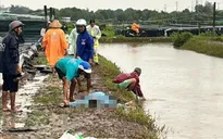 Cà Mau: Hai người tử vong do sét đánh