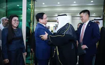 Thủ tướng Phạm Minh Chính thăm nguyên Thủ tướng Kuwait Sheikh Nasser tại nhà riêng