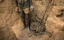 Ít nhất 32 người thiệt mạng trong vụ sập cầu mỏ ở Congo