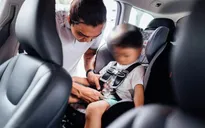 Cục CSGT: Quy định trẻ nhỏ phải sử dụng thiết bị an toàn trên ô tô là hoàn toàn cần thiết