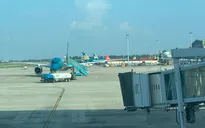 Nhu cầu vượt ngưỡng, Nội Bài và Tân Sơn Nhất điều chỉnh slot bay "giờ vàng?