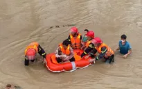 Cục Cảnh sát giao thông điều động nhân lực, phương tiện hỗ trợ cứu hộ, cứu nạn tại Đắk Lắk