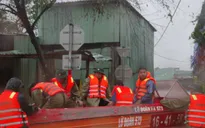 Quân đội huy động trên 7.700 lượt cán bộ, chiến sỹ giúp khắc phục hậu quả mưa lũ