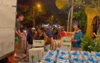 Người dân Hội An huy động nhu yếu phẩm gửi vào vùng lũ Đắk Lắk