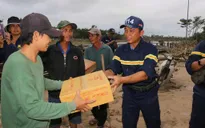 200 cán bộ, chiến sĩ Công an TP Hồ Chí Minh xuyên đêm chi viện Đắk Lắk khắc phục hậu quả lũ lụt