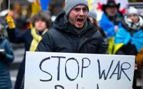 Gần 200.000 người Ukraine rơi vào tình trạng bấp bênh do chính sách nhập cư của Tổng thống Trump