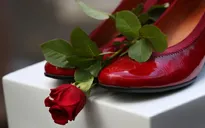 137 phụ nữ trên thế giới bị giết hại mỗi ngày bởi bạn đời, người thân