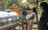 Mang nước sạch cho trẻ em tại Quảng Ngãi