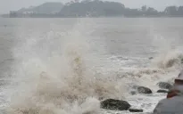 Bão số 15 thay đổi về hướng di chuyển, sóng lớn ngoài khơi từ Gia Lai đến Khánh Hòa