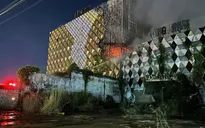 Đồng Nai: Quán bar, karaoke bốc cháy dữ dội dù đang tạm đóng cửa