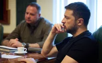 “Cánh tay phải” của Tổng thống Ukraine Zelensky từ chức sau khi bị khám xét nhà