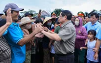 Thủ tướng: Triển khai "chiến dịch Quang Trung" thần tốc dựng lại nhà cho đồng bào bị thiên tai