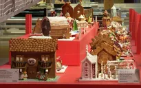 Thú vị cuộc thi nhà bánh gừng Giáng sinh