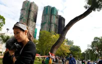 Hong Kong (Trung Quốc) kết luận một số loại lưới phủ các tòa chung cư bị cháy không đạt chuẩn