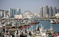 Kinh tế Hàn Quốc tăng trưởng mạnh nhất trong gần 4 năm