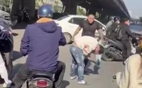Tạm giữ tài xế đánh người sau va chạm giao thông ở Hà Nội