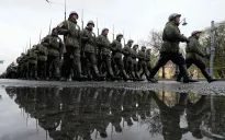 Nga chấm dứt các thỏa thuận quân sự với Bồ Đào Nha, Pháp và Canada