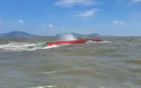 Sà lan lật úp ở biển Vũng Tàu, 3 thuyền viên được cứu