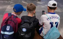 Australia cấm mạng xã hội với người dùng dưới 16 tuổi