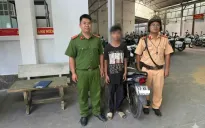CSGT TP Hồ Chí Minh tịch thu xe máy của nhóm thiếu niên 14 tuổi "bốc đầu" trên phố