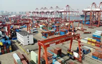 Thặng dư thương mại của Trung Quốc lần đầu vượt 1.000 tỷ USD