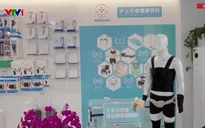 Nở rộ dịch vụ cho thuê robot phục vụ người cao tuổi tại Trung Quốc