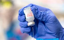 Mỹ điều tra các trường hợp tử vong nghi liên quan đến vaccine COVID-19