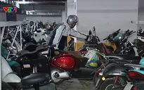 Nhiều chung cư loay hoay trông giữ xe điện vì thiếu quy chuẩn an toàn