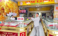 Lừa cầm vàng giả, chiếm đoạt hàng trăm triệu đồng