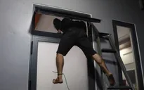 Trộm tiền nhà vợ bằng lối thông gió, con rể bị bắt sau một ngày