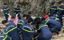 Tìm thấy 2 thi thể trong vụ sạt lở trên Quốc lộ 6 tại Phú Thọ