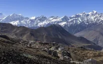 Nepal giới hạn số lượng người leo núi để giải quyết vấn nạn rác thải