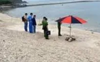 Phát hiện thi thể 2 bé gái bên bờ sông