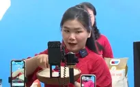 Doanh nghiệp Việt tự livestream bán hàng Tết để giữ thị phần