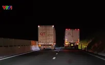 Giữ an toàn trên cao tốc 2 làn xe