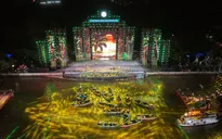 “Cần Thơ - Sắc màu sông nước” biến không gian quen thuộc thành đại tiệc thị giác