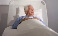 Người cao tuổi và cảm lạnh: Nguy cơ biến chứng ít được chú ý