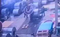 Điều tra làm rõ vụ 1 công nhân Nhà máy Tôn Hoa Sen bị tai nạn lao động tử vong