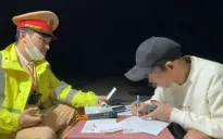 Phát hiện tài xế xe đầu kéo “phê” ma túy khi lưu thông trên đường Hồ Chí Minh