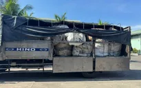 Phát hiện xe tải vận chuyển trái phép 6 tấn chất thải công nghiệp ở Đồng Nai