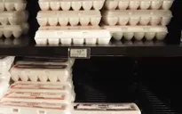 Hàn Quốc nhập khẩu hơn 2 triệu quả trứng từ Mỹ để bình ổn giá