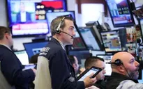 Phố Wall lập đỉnh mới, Dow Jones tiến sát mốc 50.000 điểm