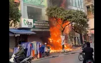 Cháy lớn trên phố Lê Lợi (phường Hà Đông)