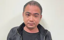 Tạm giữ hình sự đối tượng cầm dao chém 2 mẹ con trong quán gội đầu