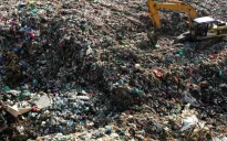 Malaysia siết chặt xử phạt hành vi xả rác