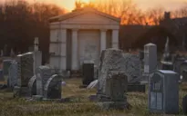 Phát hiện khoảng 100 hộp sọ trong vụ trộm mộ gây rúng động tại Mỹ